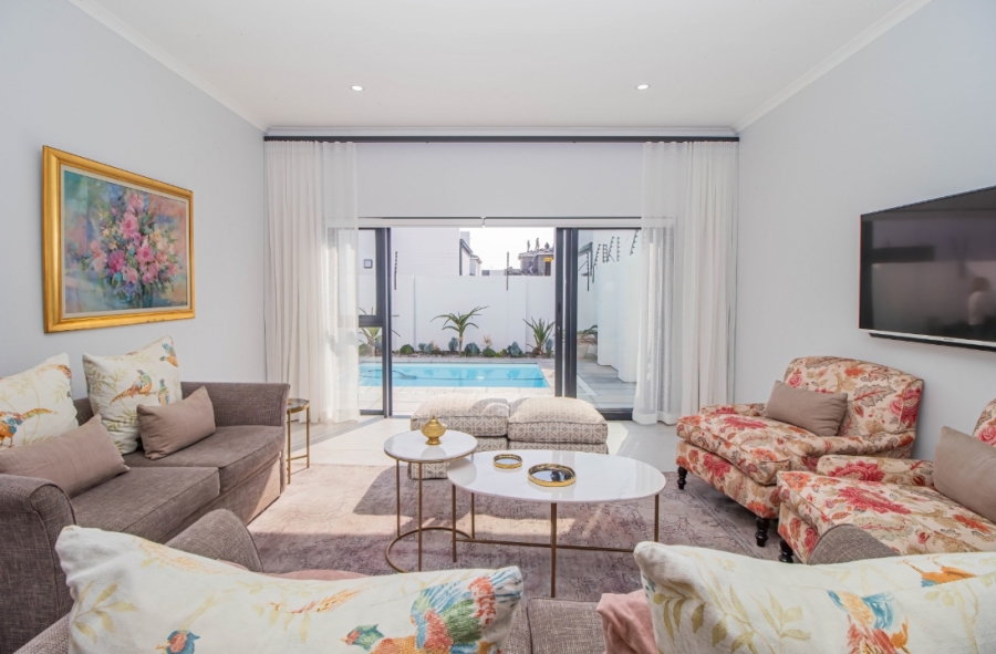 4 Bedroom Property for Sale in Sandown Western Cape